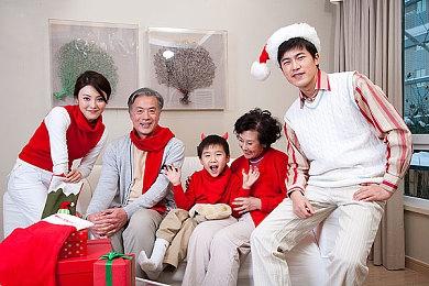 《黑石板》公布 结合《合金装备》《传送门》